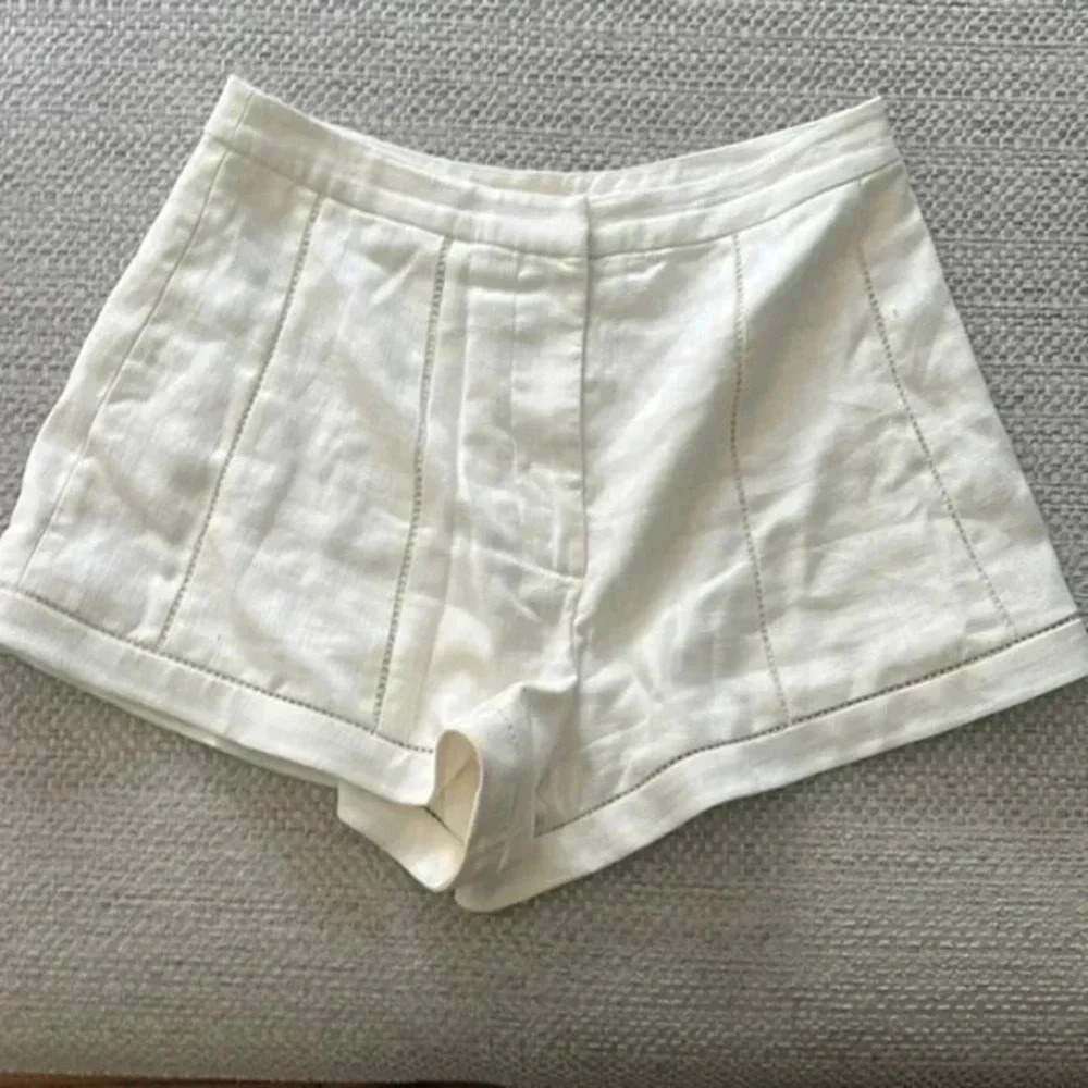 ALEXIS ivory Lenin shorts size XL